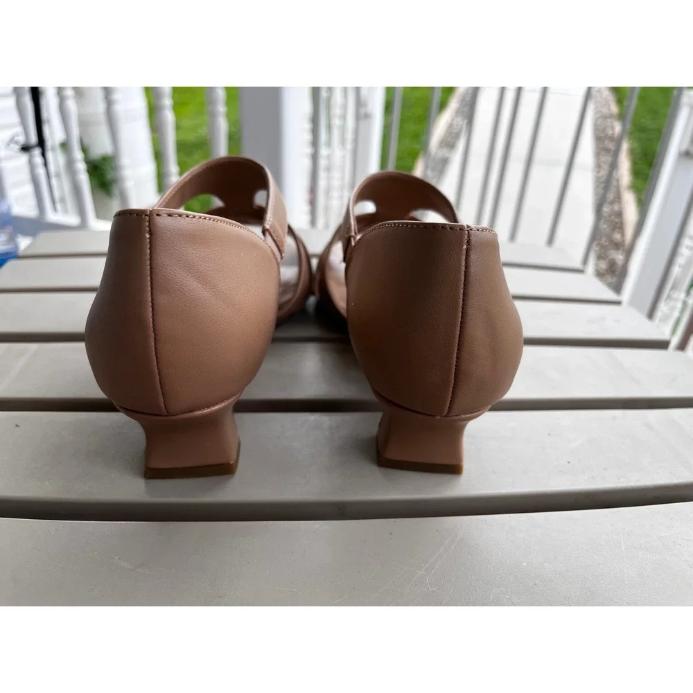 Easy Street Essie Nude Dress Sandals Womens 7.5 W Wide Low Kitten Heel Strappy